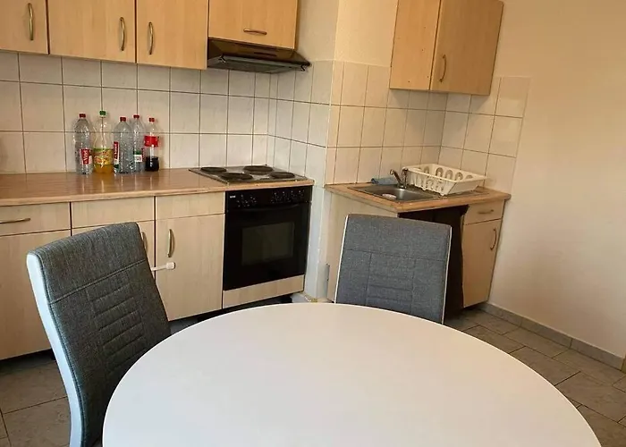 Lage In Rostock: 2-zimmerwohnung Mit Balkon Im 1.og Apartment Rostock